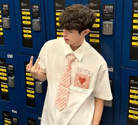 6686体育高级作者Sebastian