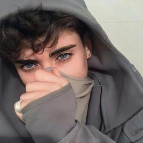 6686体育银牌作者Aaron