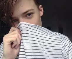 6686体育平台初级作者Rosa