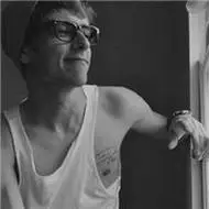 6686体育平台铜牌作者Deborah