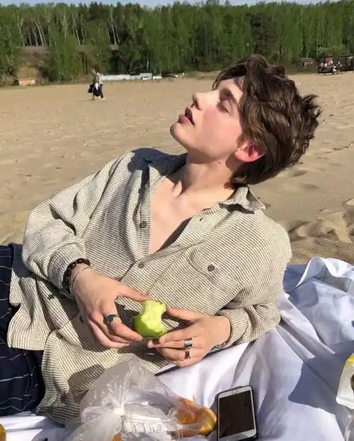 6686体育平台签约作者Britta