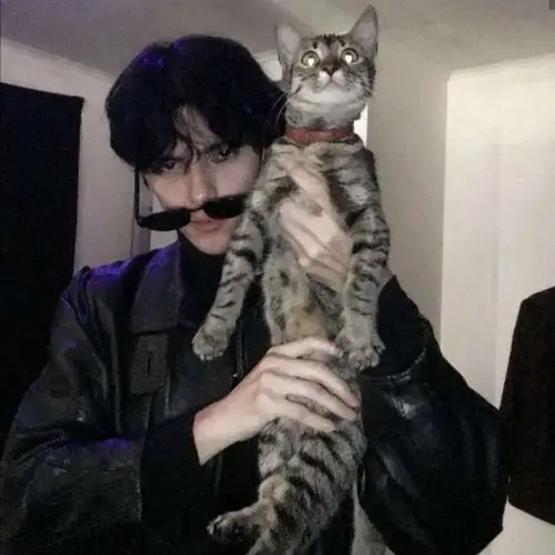 6686体育平台初级作者Caleb