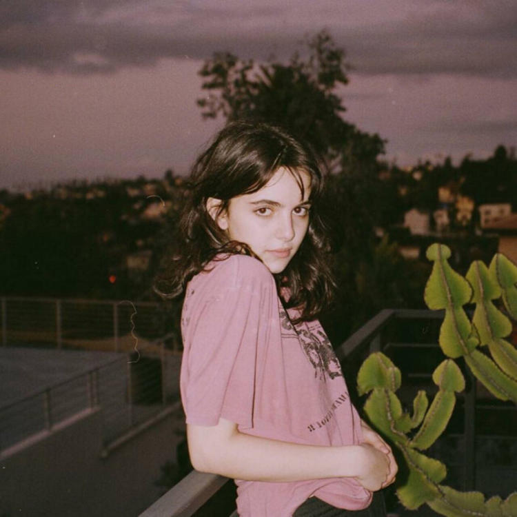 6686体育平台铁牌作者Yasmin