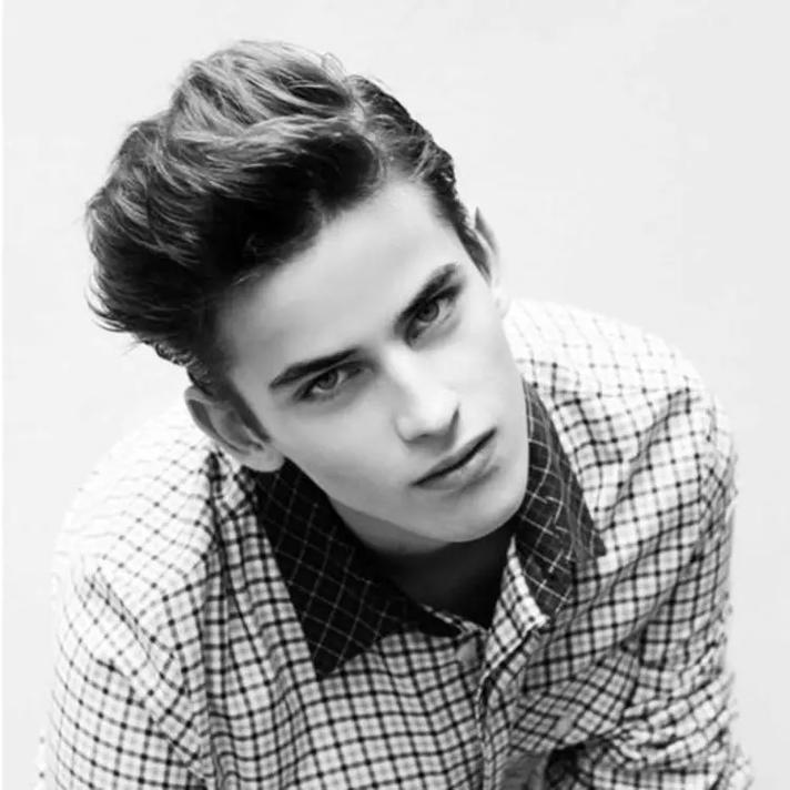 6686体育平台铁牌作者Stella