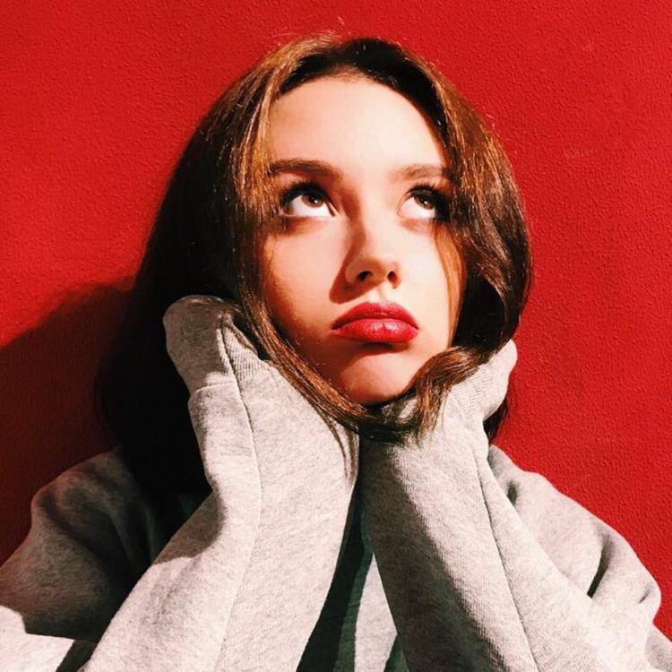 6686体育平台铁牌作者Ivor