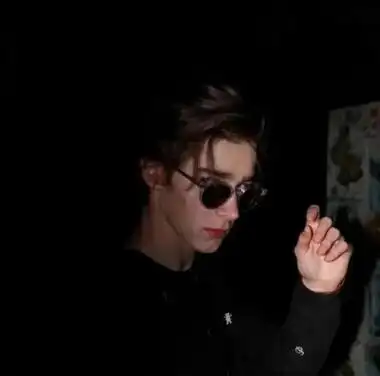 6686体育平台铁牌作者Talia