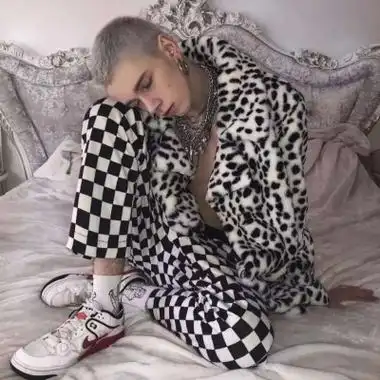 6686体育平台铁牌作者回首彼岸