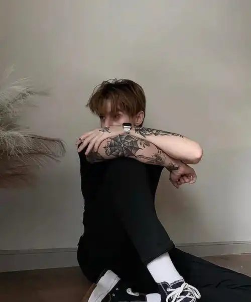 6686体育平台铁牌作者孤音