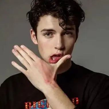 6686体育平台金牌作者隱姓埋名