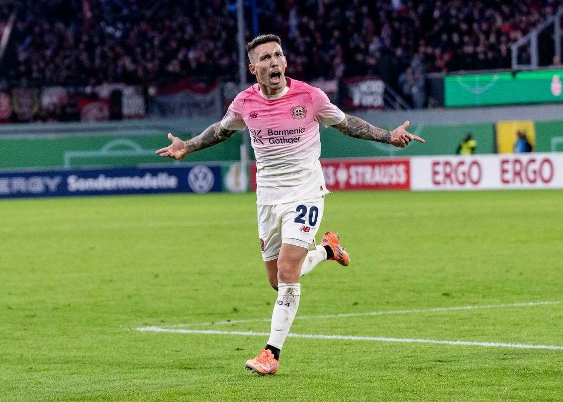 踢球者：拜仁慕尼黑正在密切关注格里马尔多的情况