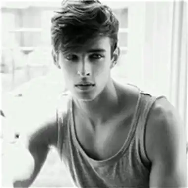 6686体育海外作者Xenia